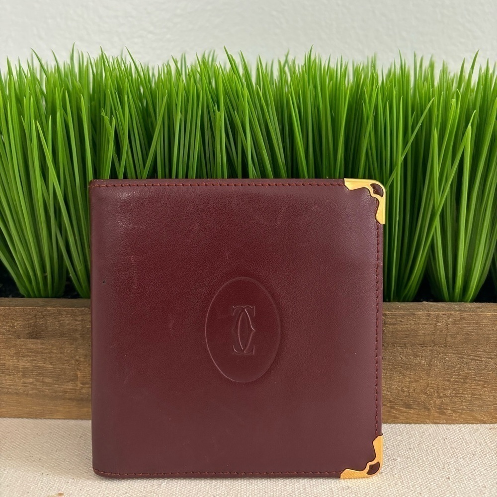 Cartier Vintage Burgandy Lambskin Leather Compact Wallet